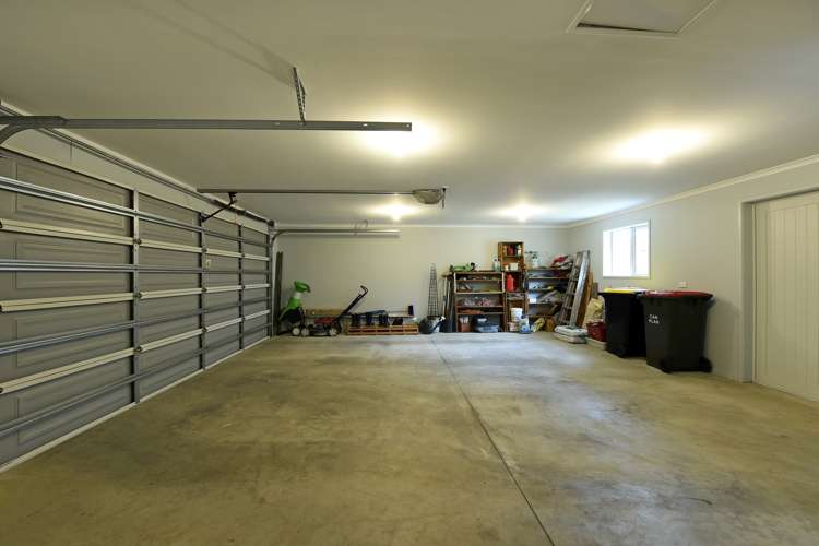 58 Ngawhatu Road Stoke_15