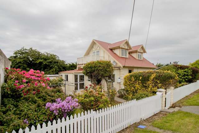 THE GABLES - A STUNNING RENOVATION