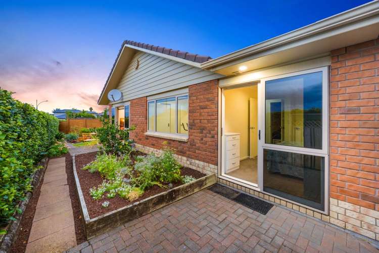 37/1 Piriti Drive Te Atatu Peninsula_22