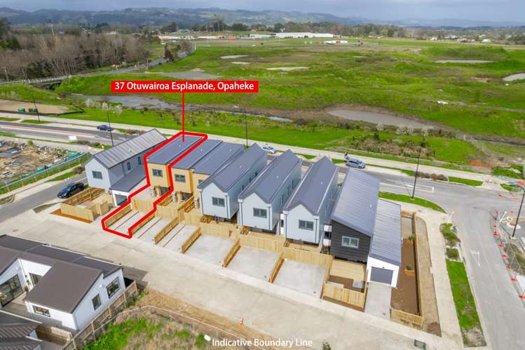 37 Otuwairoa Esplanade Opaheke_16