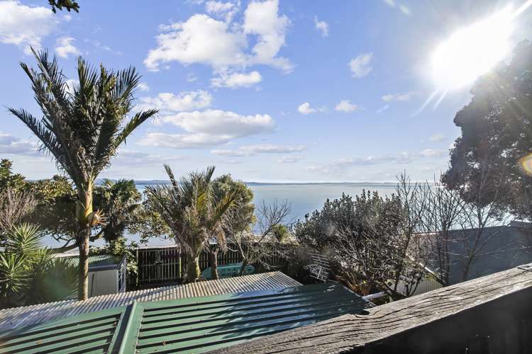 73 Torkar Road Clarks Beach_19