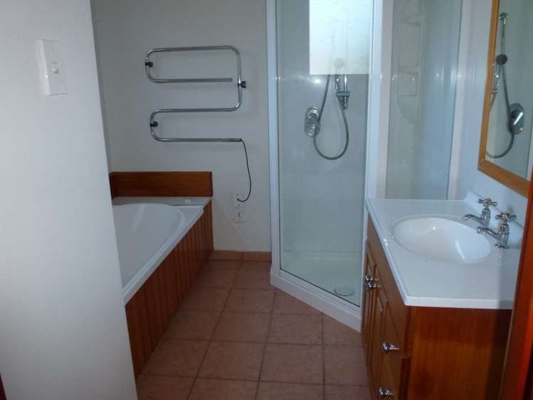 254 Coulson Road Paroa_6