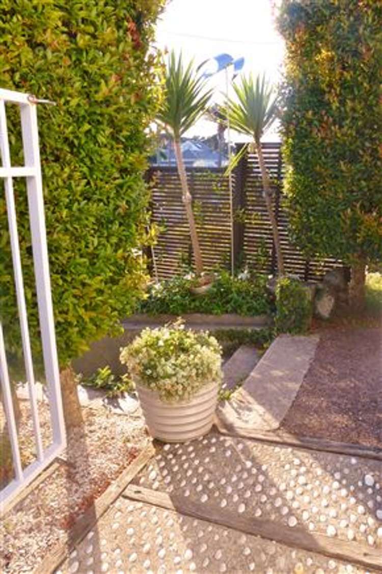 7 Duders Avenue Devonport_22