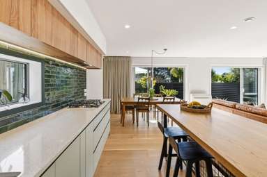 24A Surville Place_1