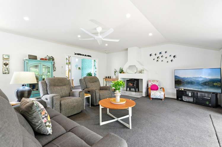 5 Oregon Crescent Glenview_22