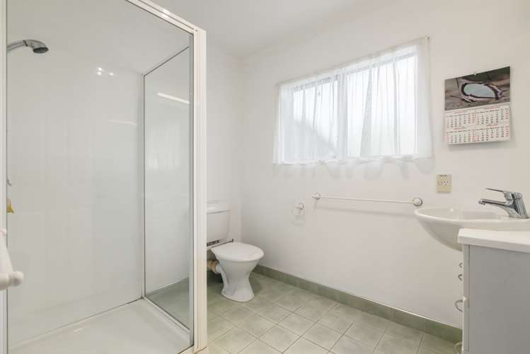 320 Hill Road The Gardens_13