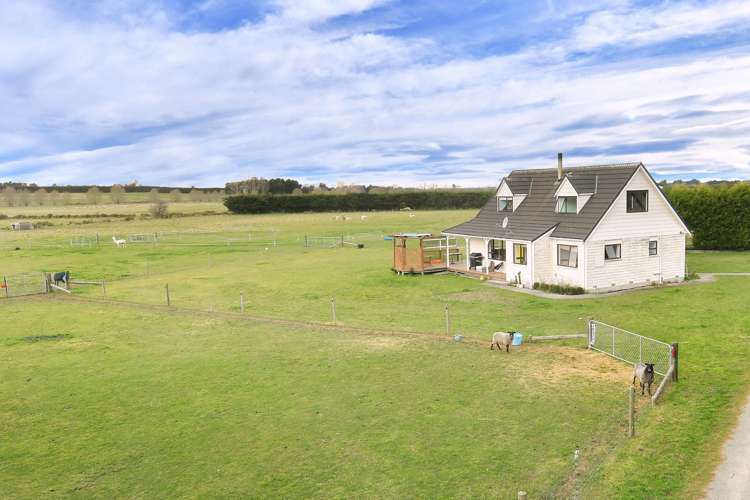 84 Reids Road Cust_18