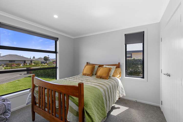 5 Angus Place Carterton_13