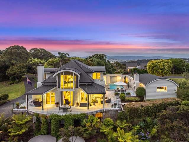 Coastal Grandeur - Family Oasis With Views