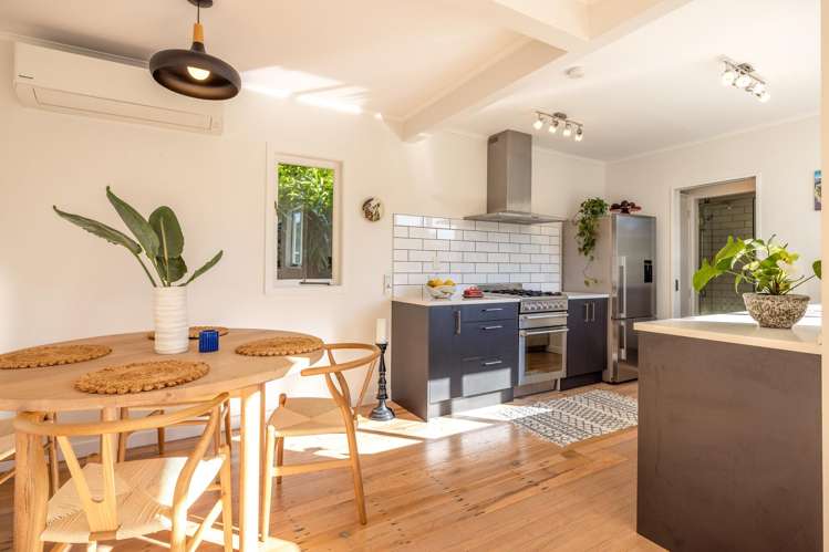 184 Ocean View Road Oneroa_7