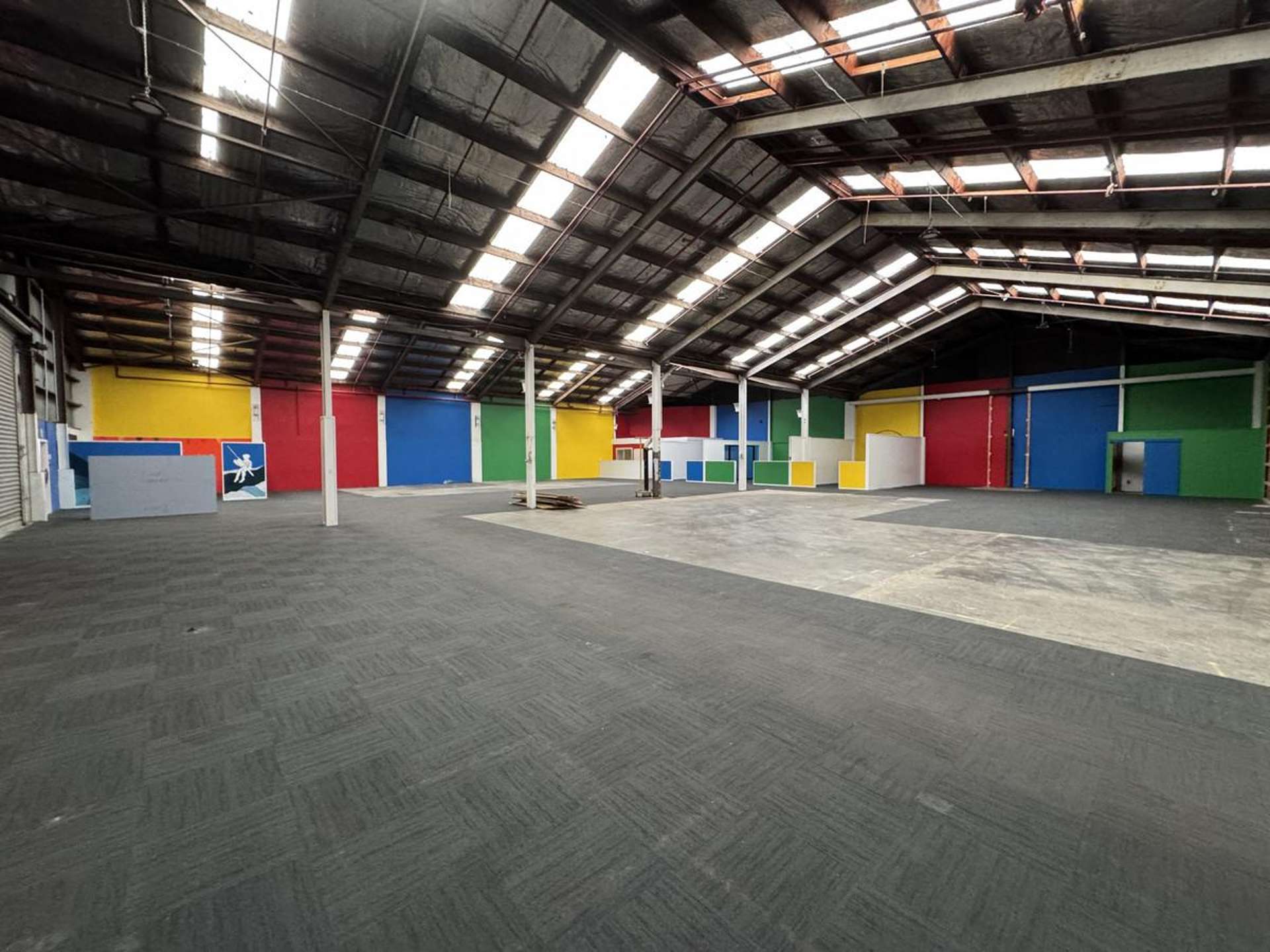 Whole Building/4-10 Mohuia Crescent Porirua_0