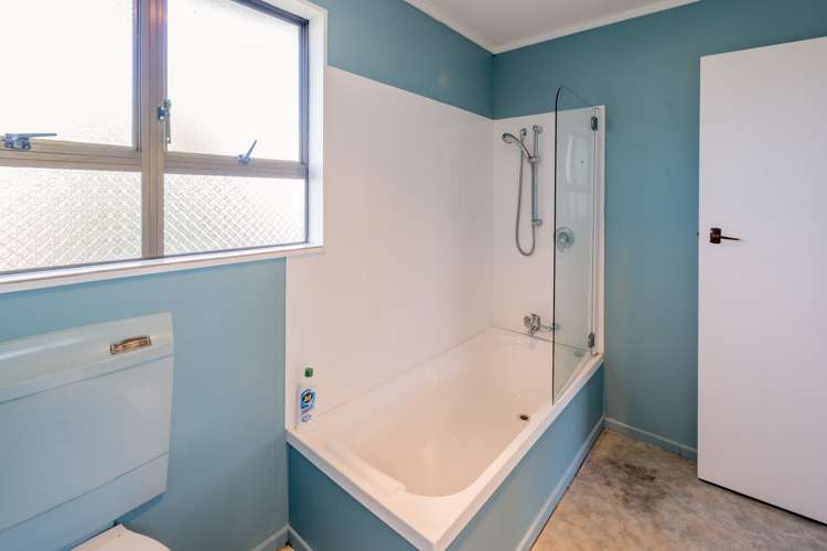 64 Atkinson Avenue Otaki Beach_8