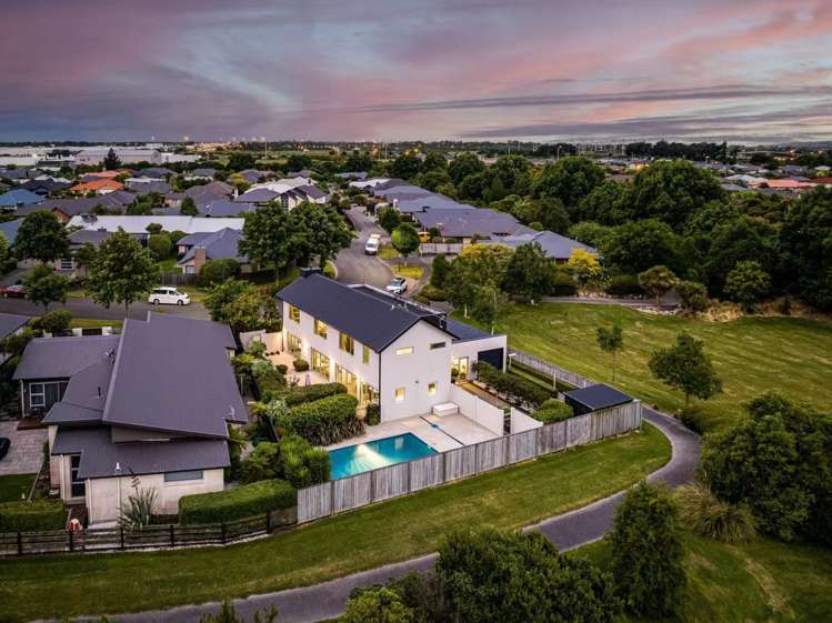 16 Longspur Avenue Wigram_19