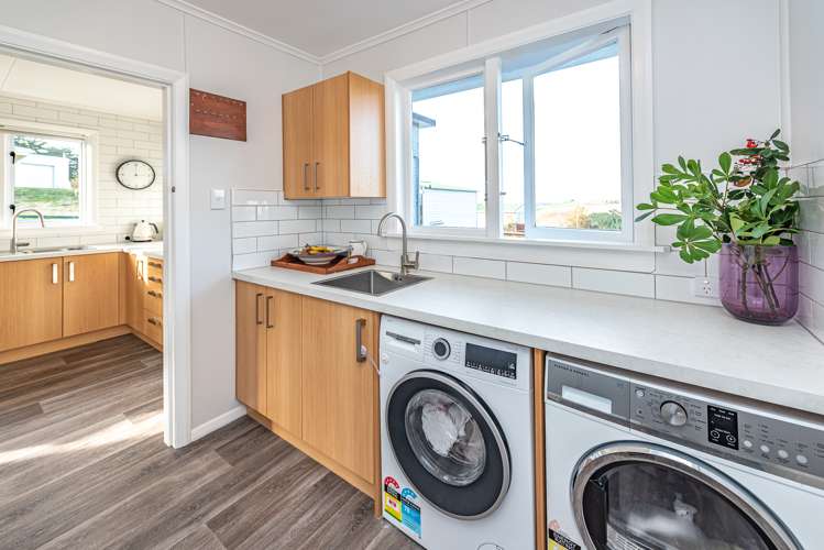 5 Bastia Avenue Bastia Hill Whanganui Houses for Sale One Roof