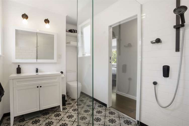 35 Taurus Crescent Beach Haven_18