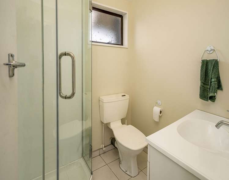 399 Yaldhurst Road Russley_15