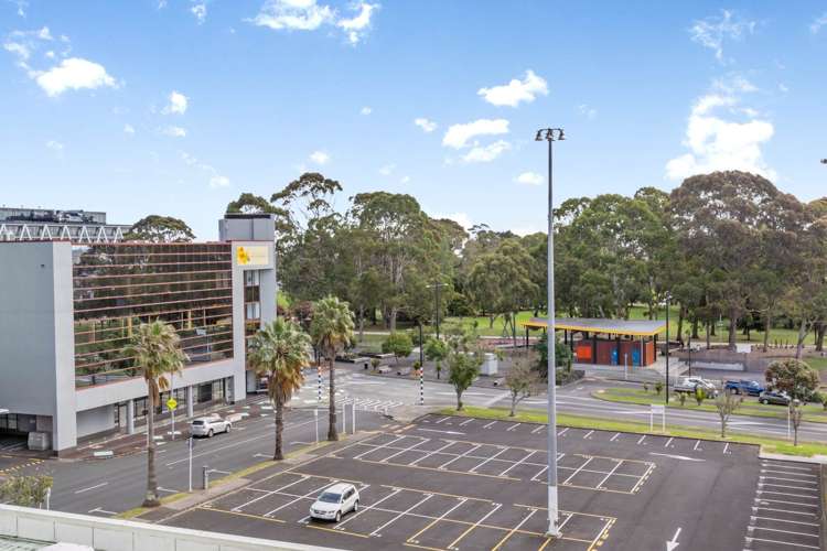 402/17 Amersham Way Manukau_11