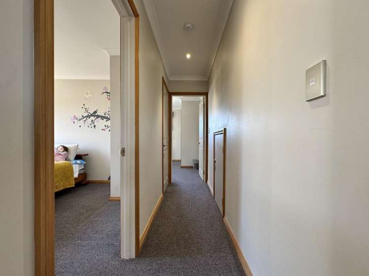 46 Tirimoana Road Te Atatu South_22