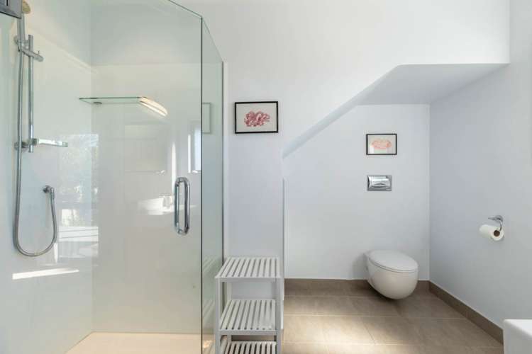 38a Aldersgate Road Hillsborough_13