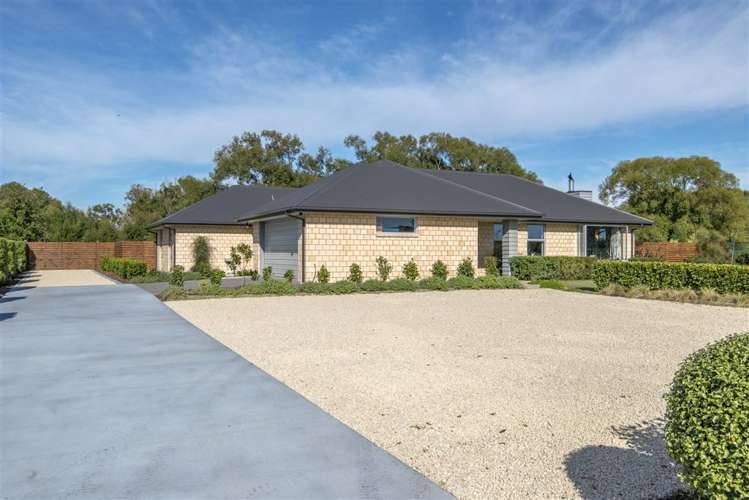 4 Riverside Way Amberley_1