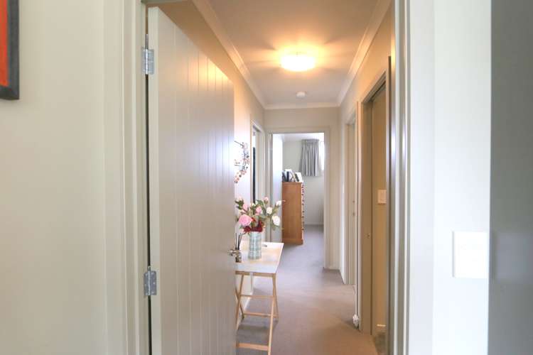 387 Herbert Street Windsor_11