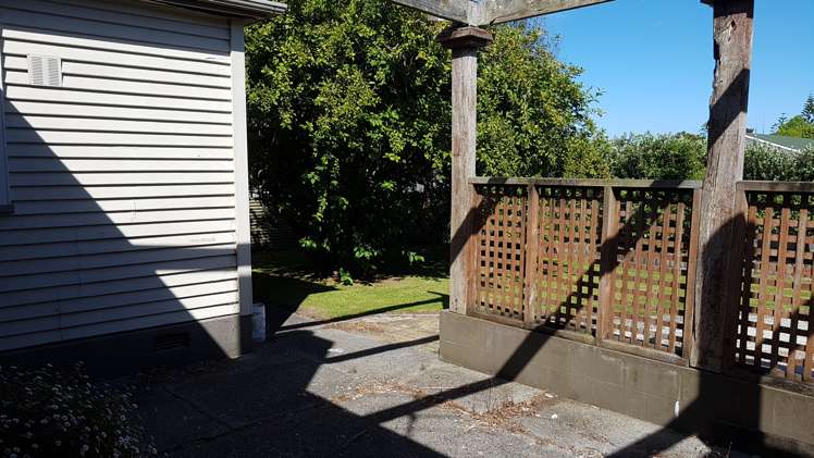 40 Davie Street Hokitika_14