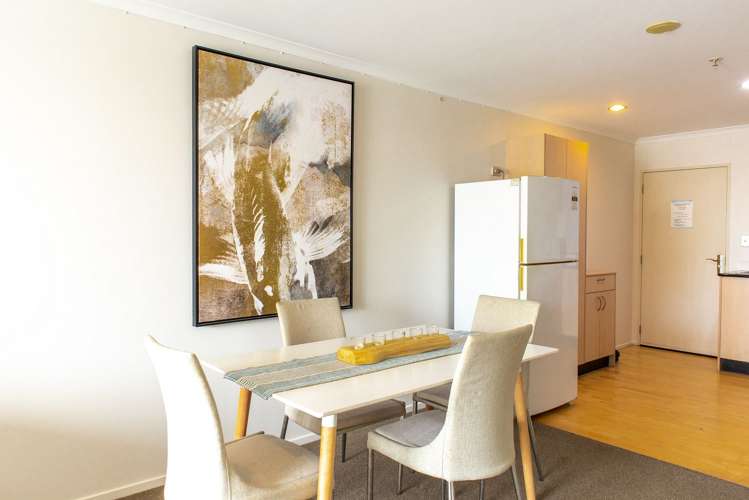 D306/176 Broadway Newmarket_7