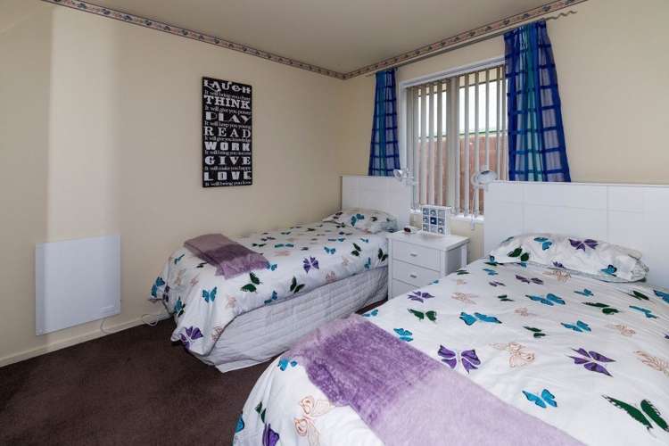 11 Woodham Courts Linwood_11