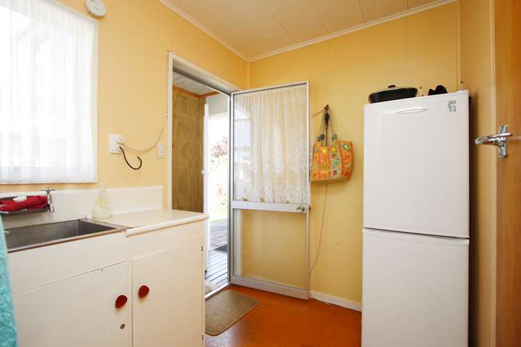 109 Charleston Avenue Whangamata_13