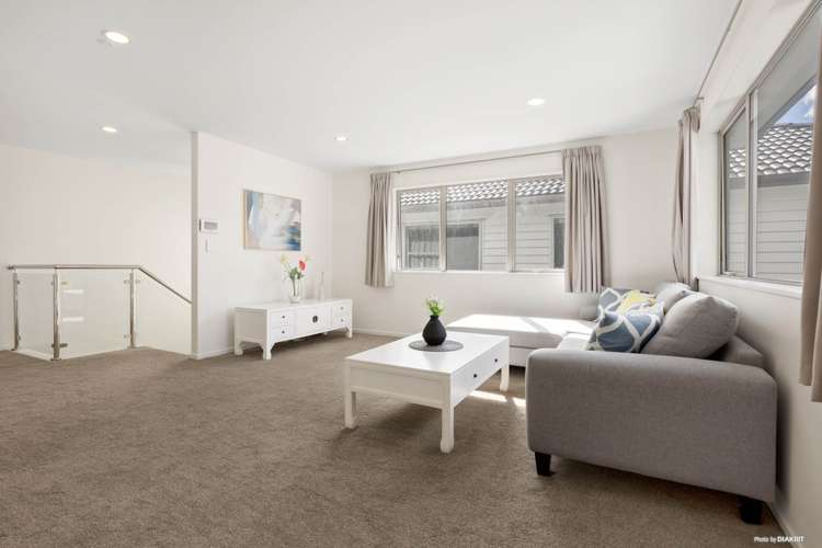 15 Nightingale Road Flat Bush_13