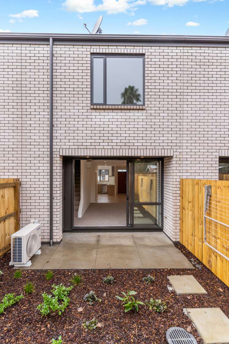 4 Gazala Lane Panmure_14