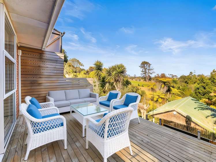 2/18A Robson Street Mt Roskill_9