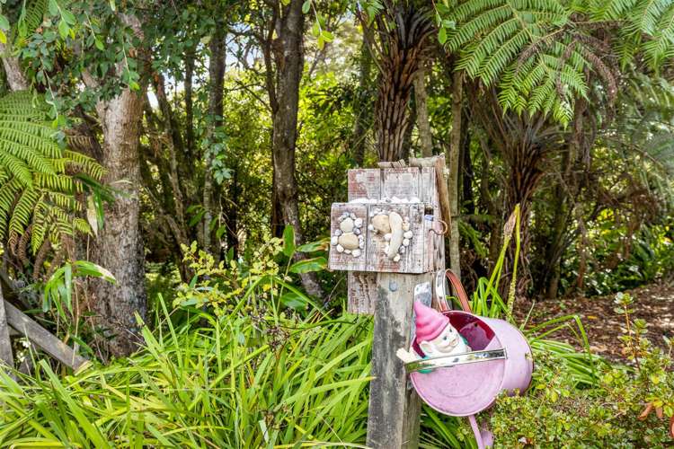 89 Takahe Road Titirangi_30