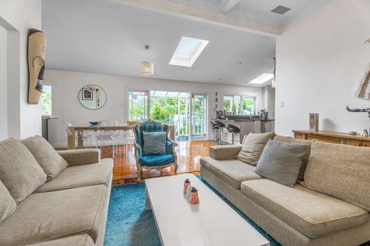 4 Tenterden Ave 1728_5