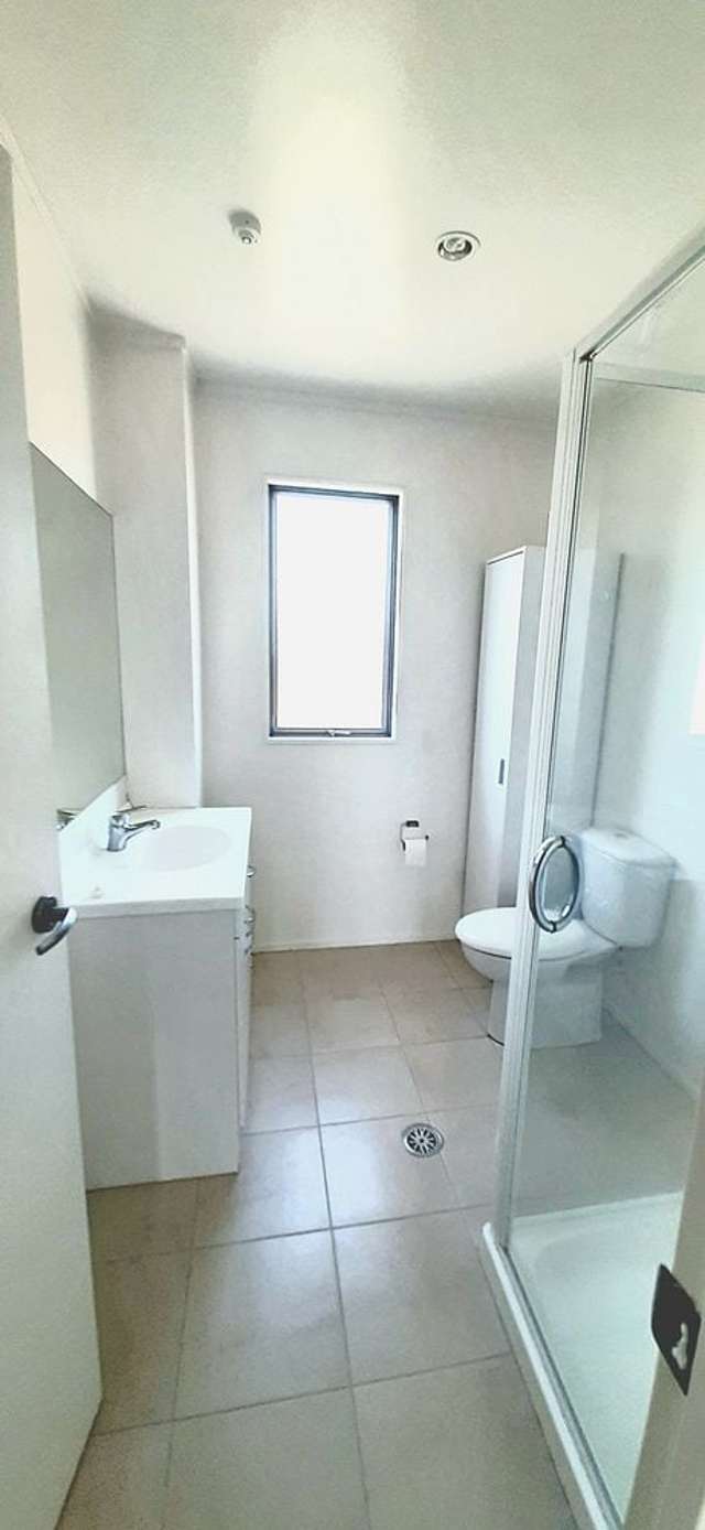 4/15 Bishop Lenihan Place East Tamaki_3