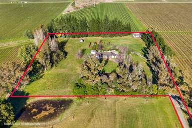 Airfields, 523 State Highway 63_1