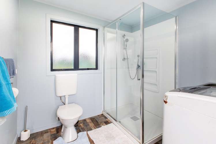 1 Rawinia Place Te Kaha_13