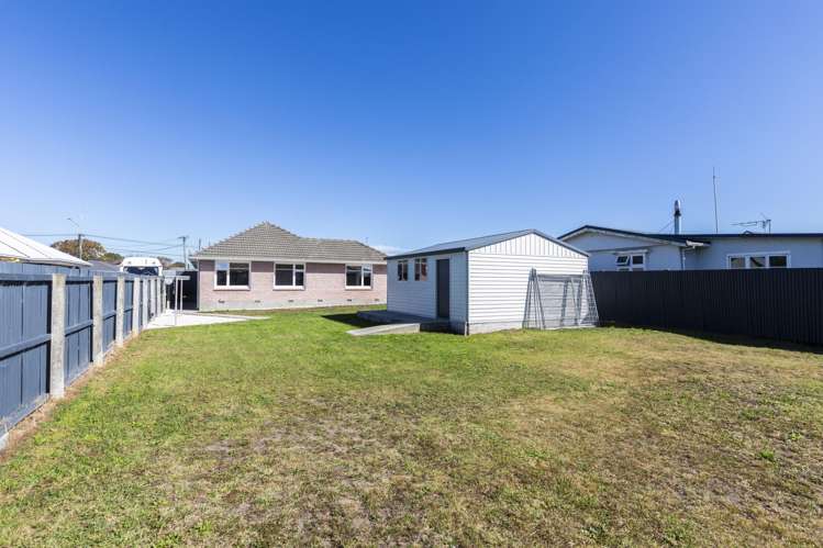 347 Breezes Road Aranui_13
