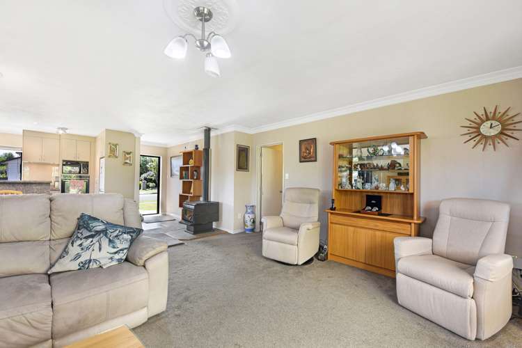 31 Aldinga Avenue Stoke_5