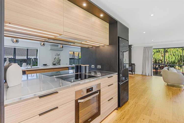 32 Sunningdale Drive Stoke_7