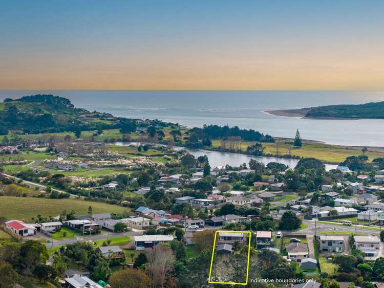 6 Te Hutewai Road Raglan_35