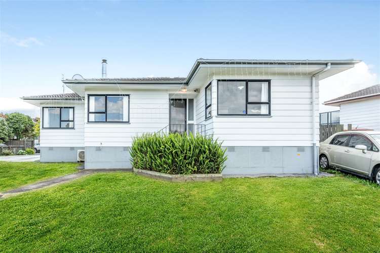 213 Mahia Road Wattle Downs_8