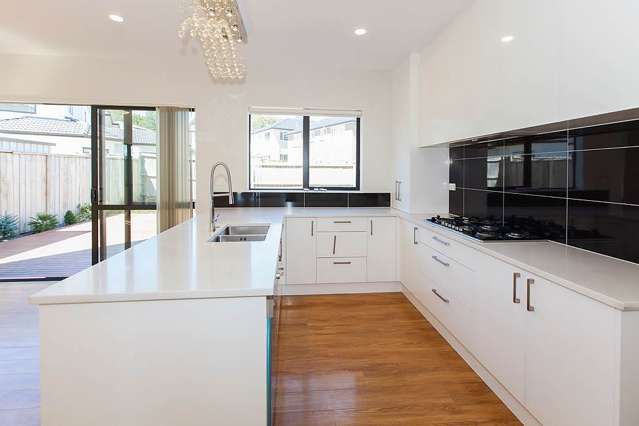 4 Barnesmore Road Flat Bush_3