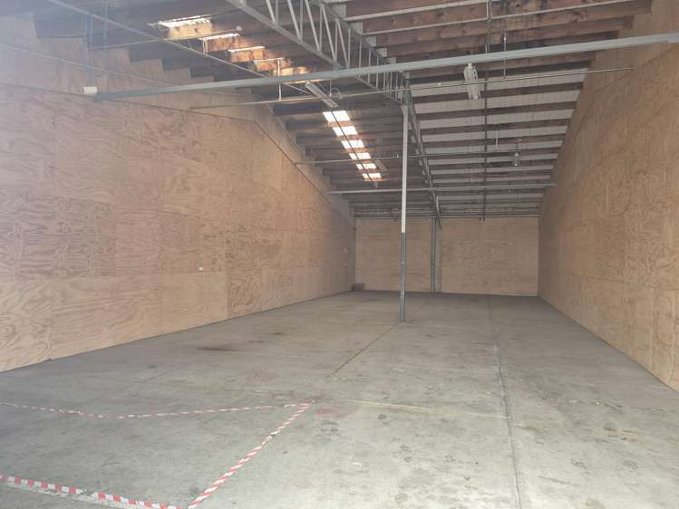 Unit 2/152 Collins Road Glenview_2