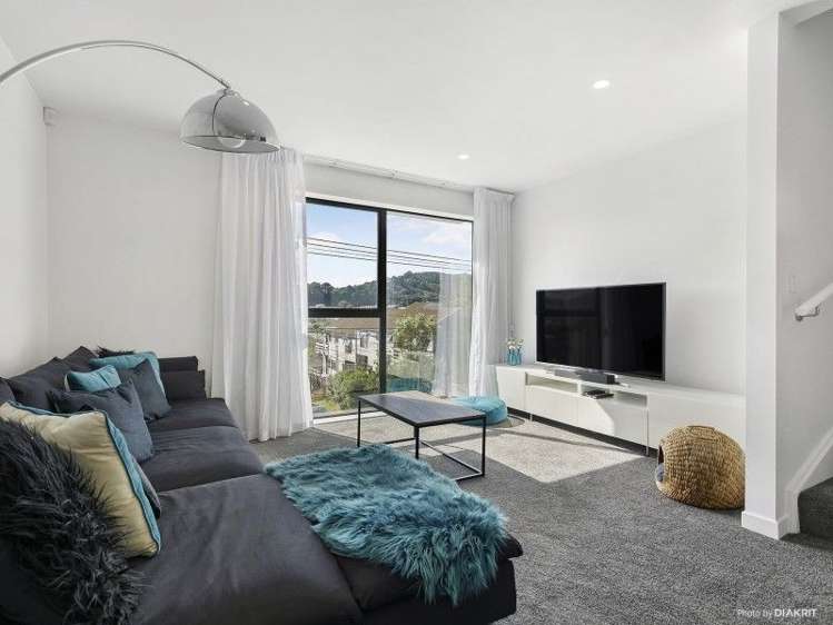 2/12 Stanley Street Berhampore_3