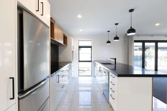 14 Serenity Crescent Kelvin Grove_2