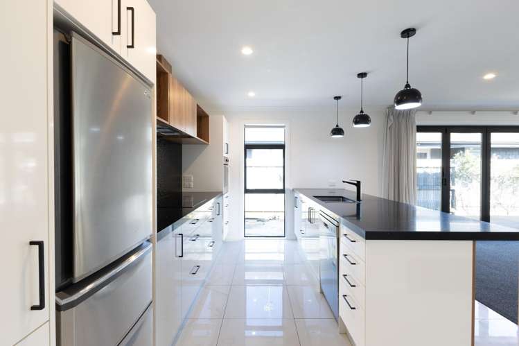 14 Serenity Crescent Kelvin Grove_2