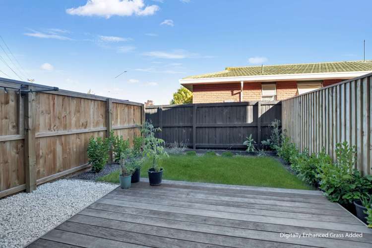 2/9 Marcroft Street Woolston_7