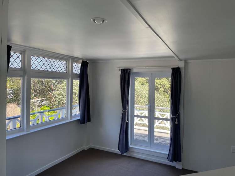  21 Totara Street Eastbourne_10