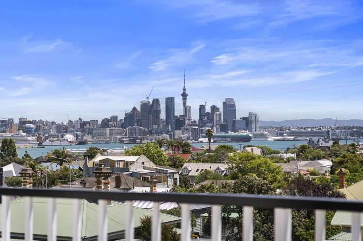 86 Victoria Road Devonport_37